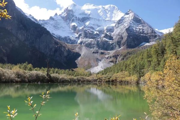 稻城亚丁，最美高原行